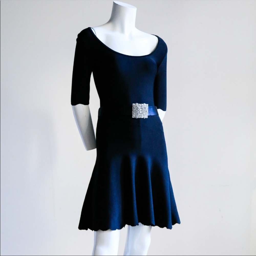 Dress - Picture 2 of 7